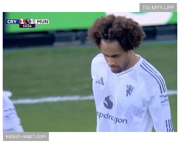 齐尔克泽斩获年度主场首球 曼联前锋攻防效率仍需平衡